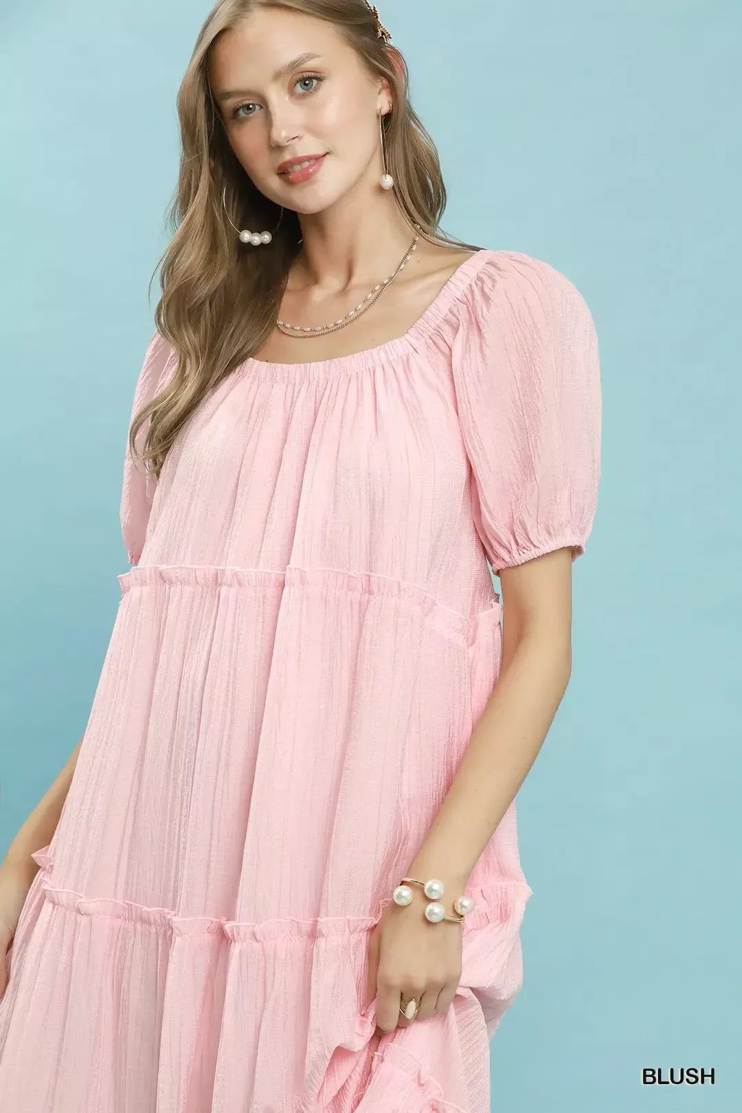 Umgee blush tiered midi dress close-up: gathered square neckline and puff sleeves