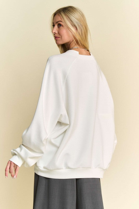 White Round Neck Raglan Sleeve Sweatshirt