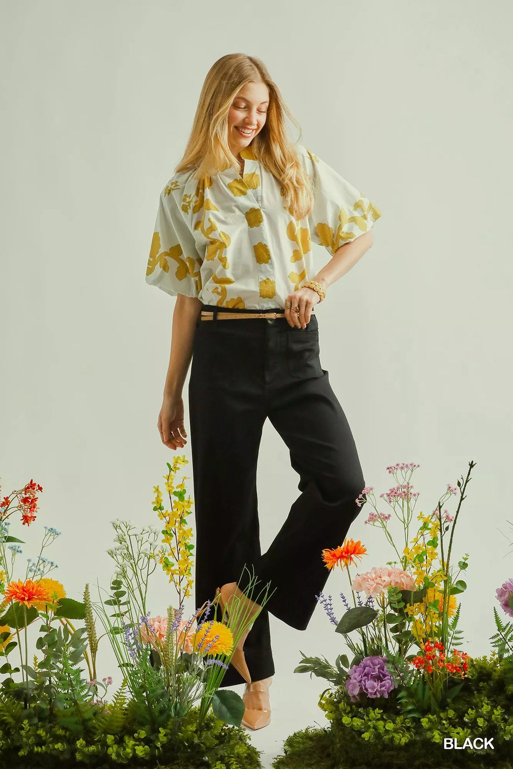 Black button-stretch pants, wide leg with front pleats and belt loops