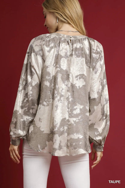 Umgee Full Size Metallic Fabric Blouse with Balloon Sleeves Plus Size - Tigbul's Variety Fashion Shop