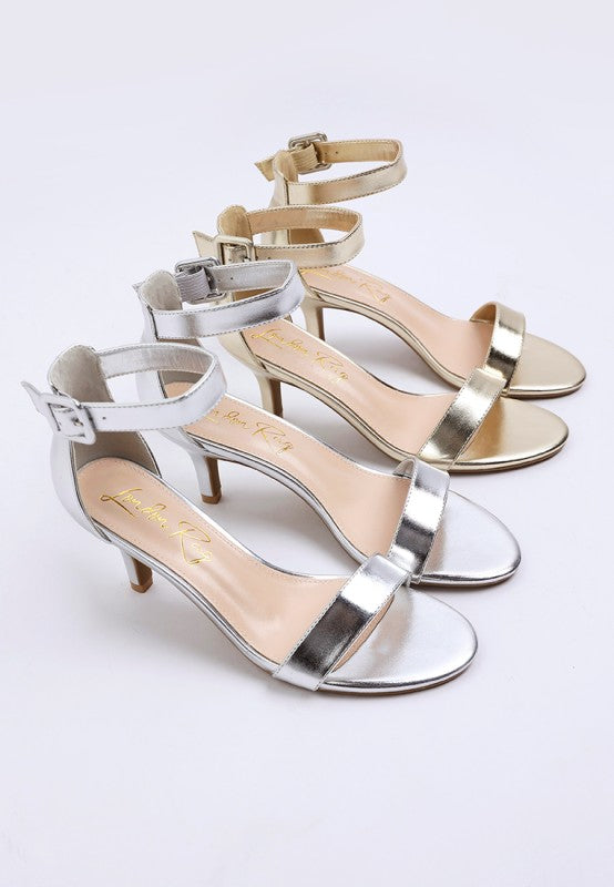 Glossy kitten heel sandals with ankle strap, open round toe, metallic silver finish