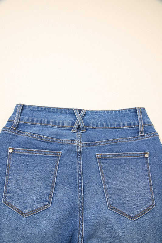 Straight-leg jeans back waistband with belt loops and two patch pockets