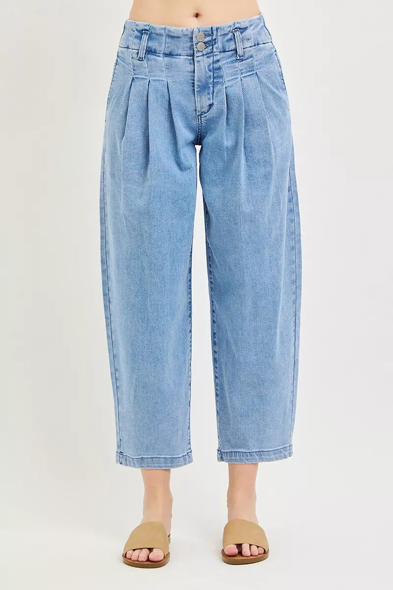 Medium-blue barrel-pleat slouchy crop jeans, straight leg and button closure