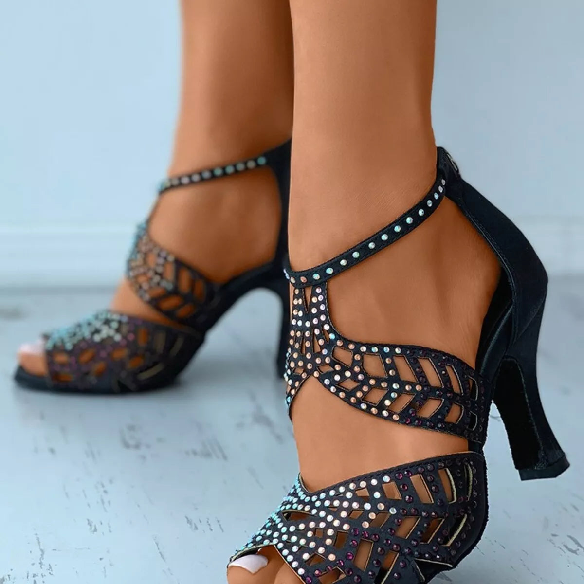 Open Toe Block Heels Black Sandals with Rhinestones | Tigbuls