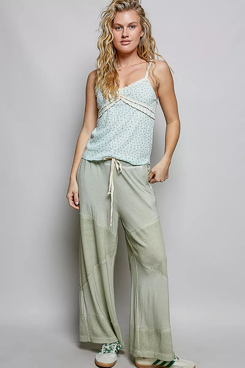 Mint floral-print ribbed knit cami with scalloped edge trim and tie-waist lounge pants