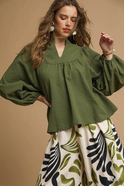 Umgee Textured Notched Blouse with Balloon Sleeves - Tigbul's Variety Fashion Shop