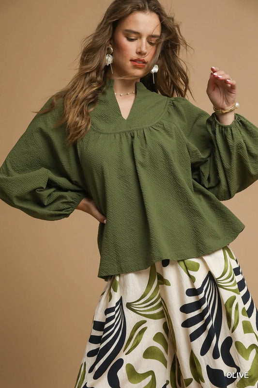 Umgee Textured Notched Blouse with Balloon Sleeves - Tigbul's Variety Fashion Shop