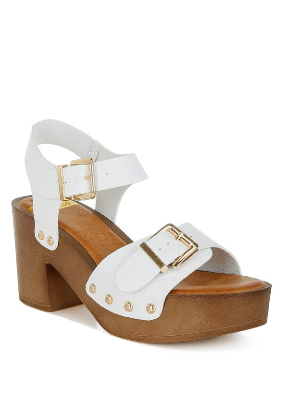 Ompasa clogs sandal in white leather with gold buckles and chunky block heel