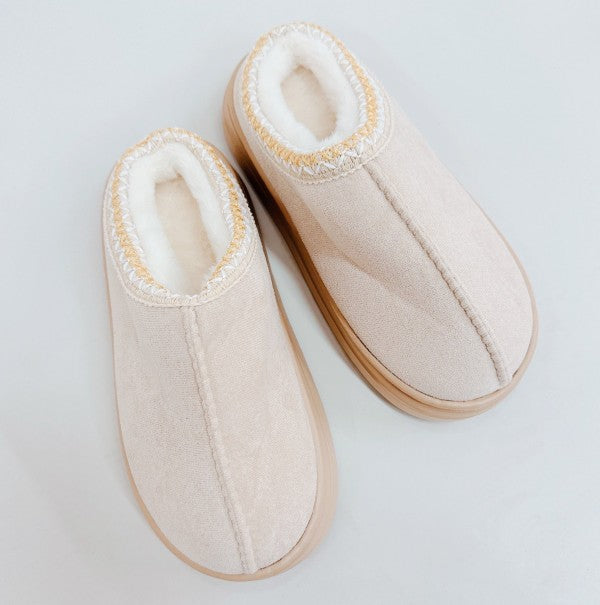 Cozy Cloud Slippers – Soft Lined Winter Comfort - Tigbul's Variety Fashion Shop