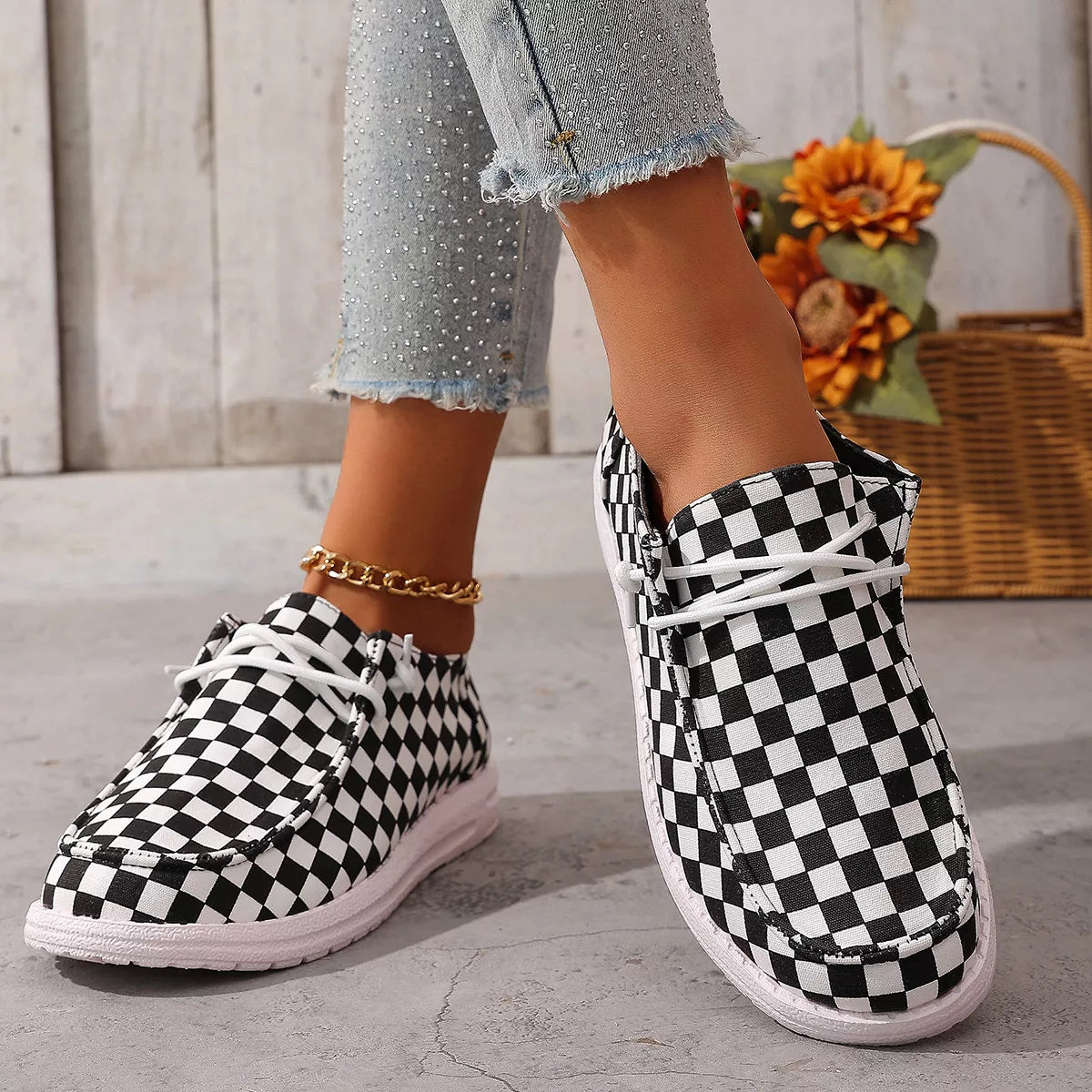 Checkerboard Pattern Casual Sneakers - Tigbul's Variety Fashion Shop