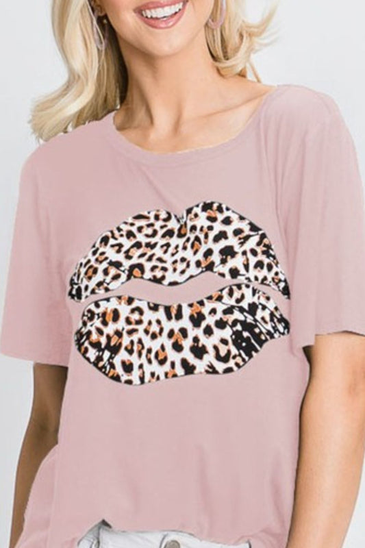 Dusty Pink Leopard Lip Round Neck Short Sleeve T-Shirt Plus Size - Tigbul's Variety Fashion Shop
