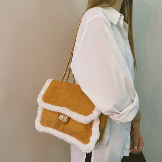 Luxe Deluxe Fluffy Trim Chain Shoulder Bag - Tigbul's Variety Fashion Shop