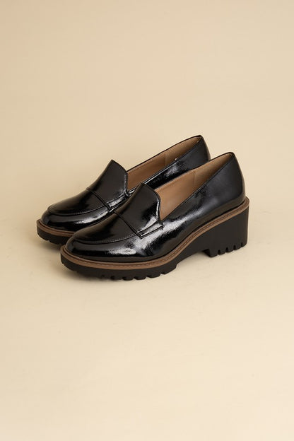 Women's Sophisticated Classic Loafers - Tigbuls Variety Fashion