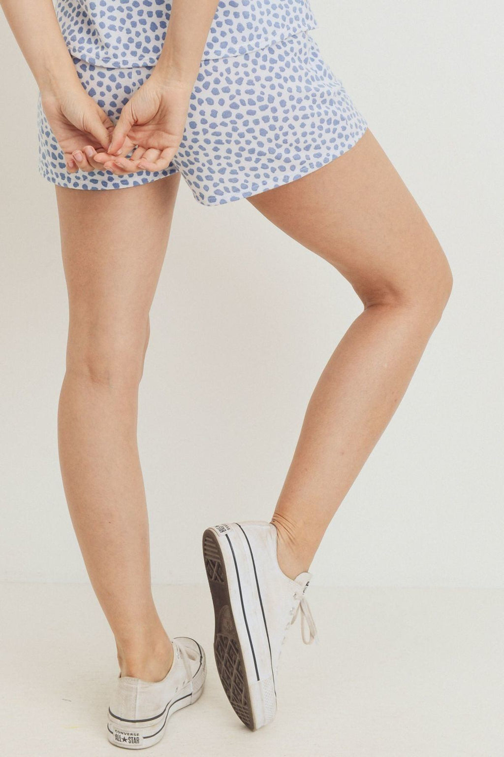 Leopard print terry shorts, light blue, front hem with gathered elastic waistband