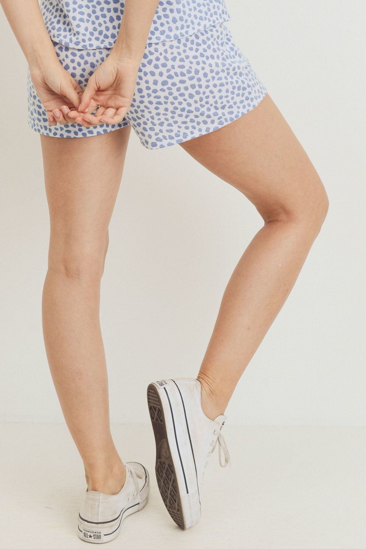 Leopard print terry shorts, light blue, front hem with gathered elastic waistband