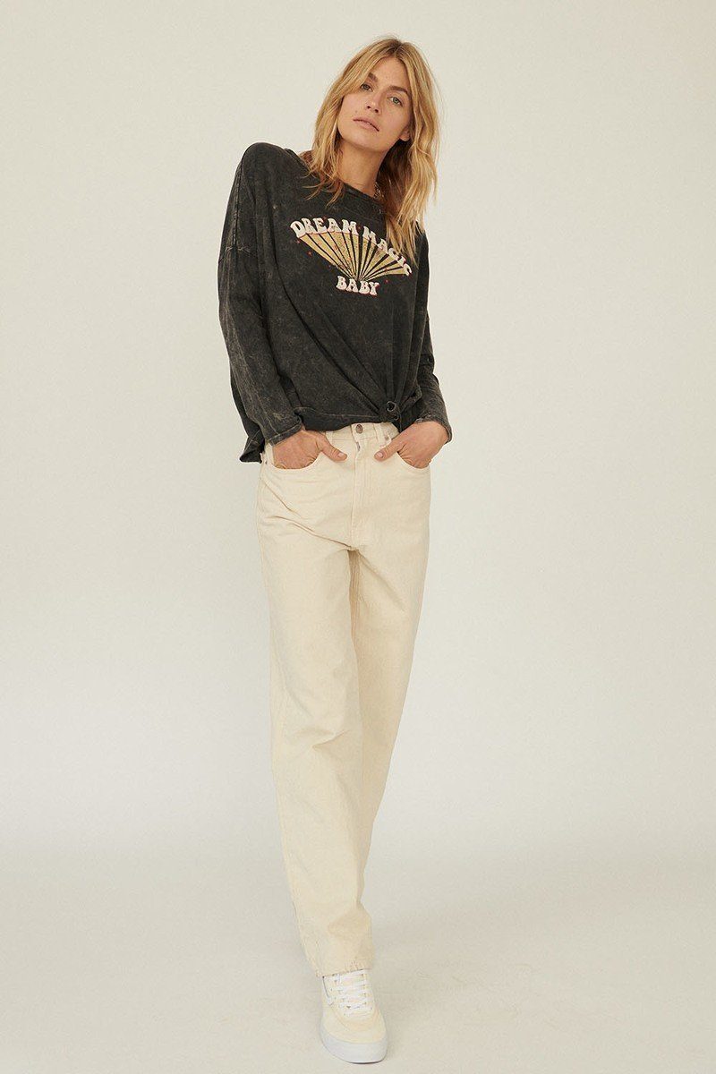 Charcoal mineral-washed knit top, long sleeves, crew neck, “Dream Magic Baby”