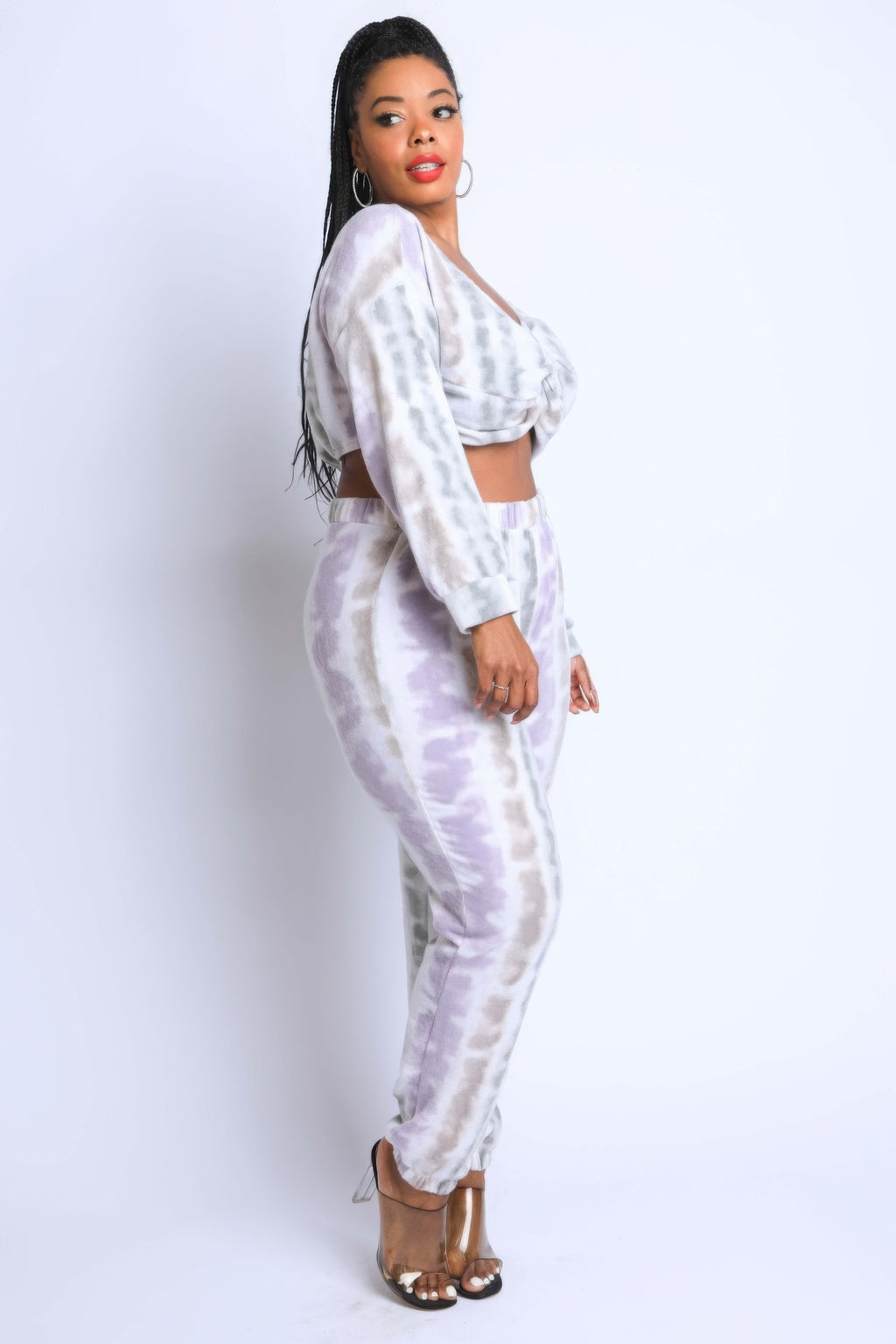 Tie-dye set side view: off-shoulder long-sleeve crop top with matching ankle joggers