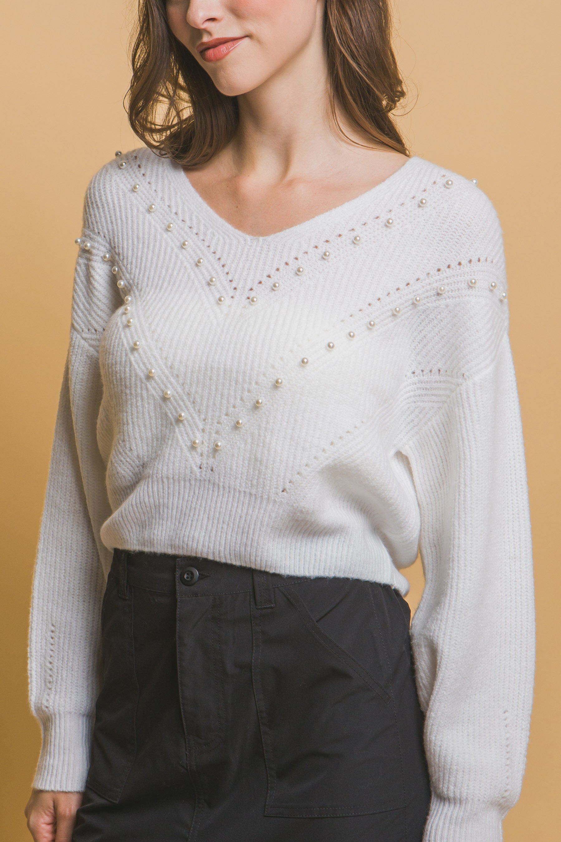 Pearl details sweater - Tigbul's Variety Fashion Shop