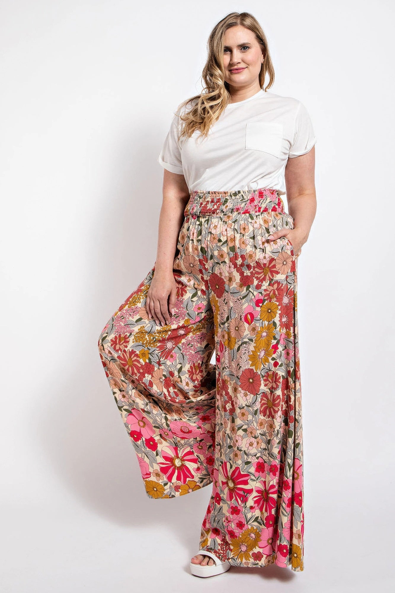 2XL multicolor floral wide-leg pants with smocked waist and side pockets