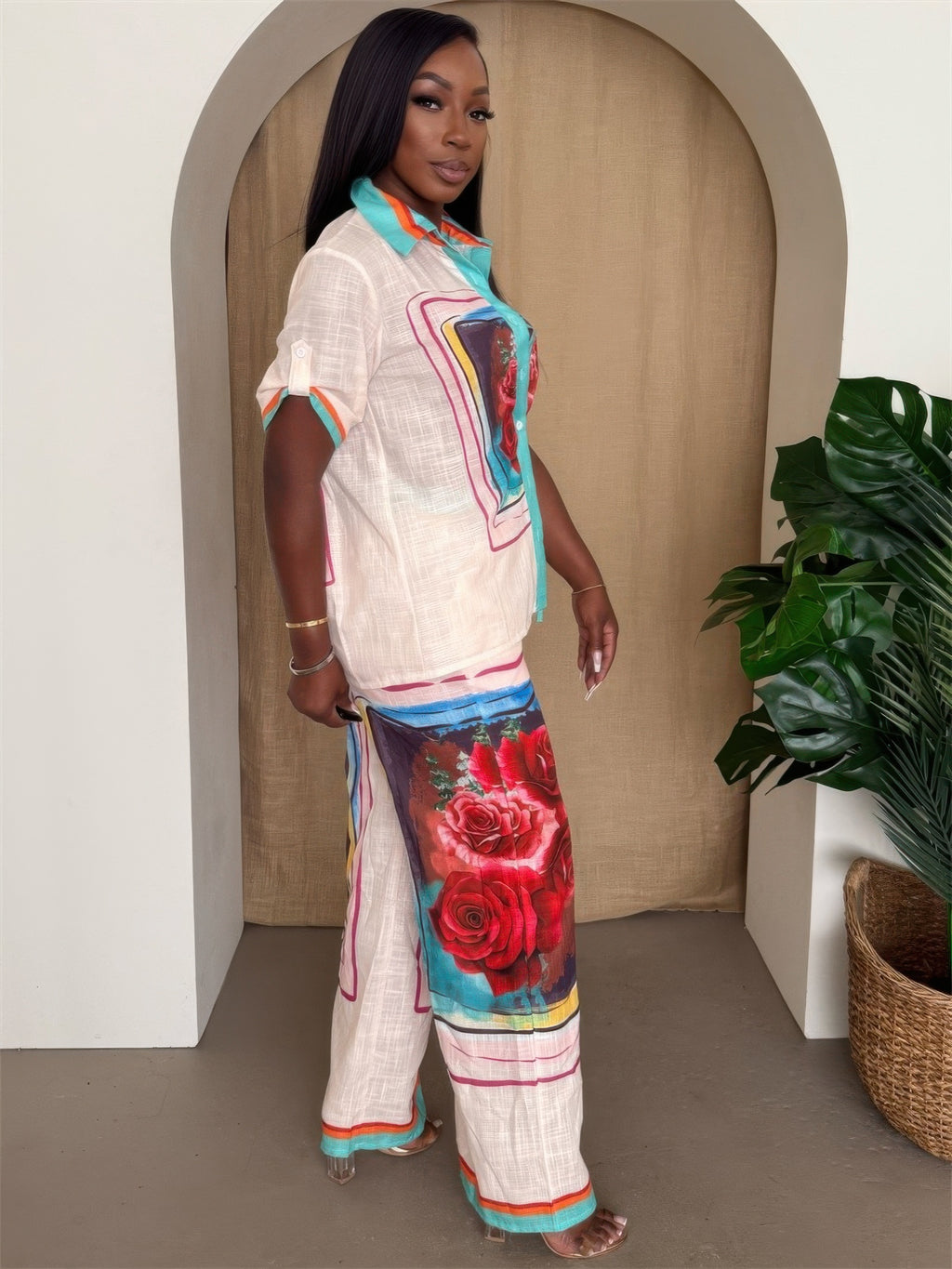 Floral Button-up Resort Lounge Set: Rosen- und Rahmenprint, weite Hose