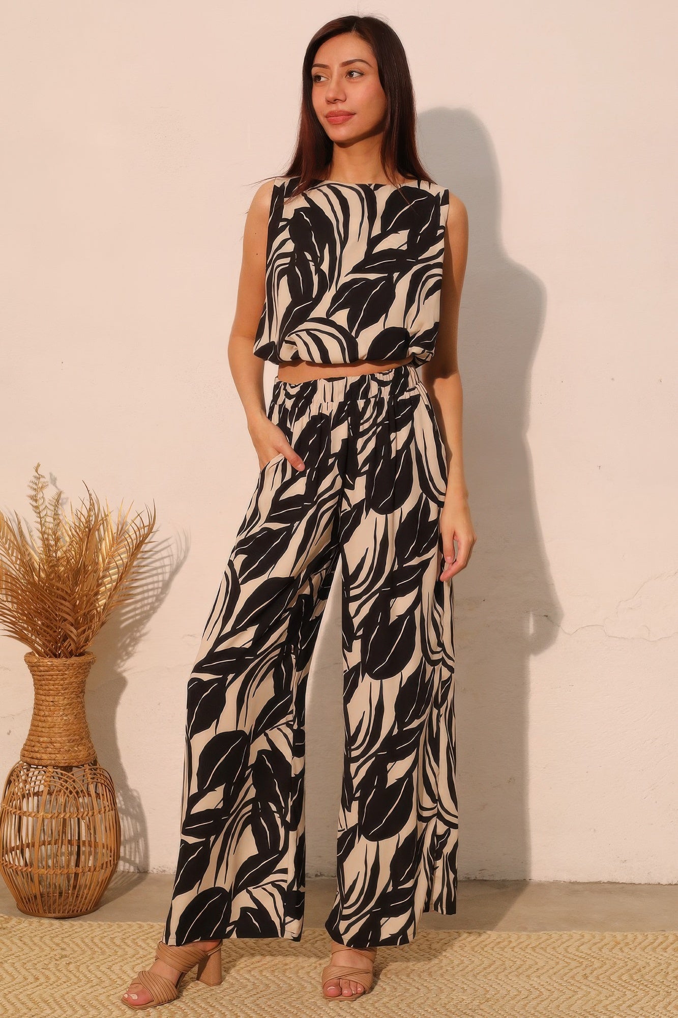 Lucca Leaf Bubble Crop Top - Tigbul's Variety Fashion Shop