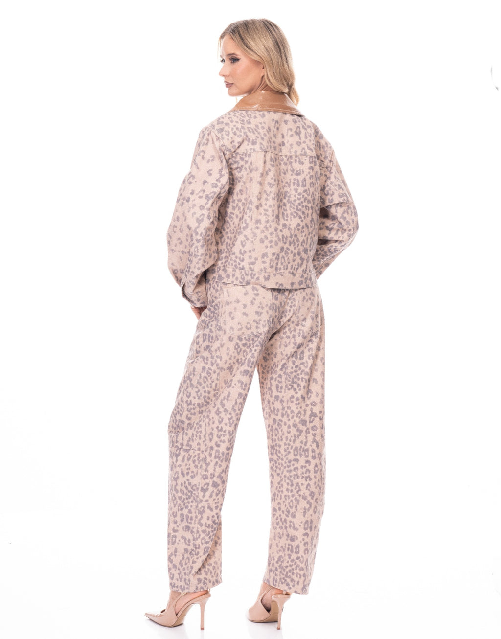 Leopard print jacket back view with full-length sleeves and button closure