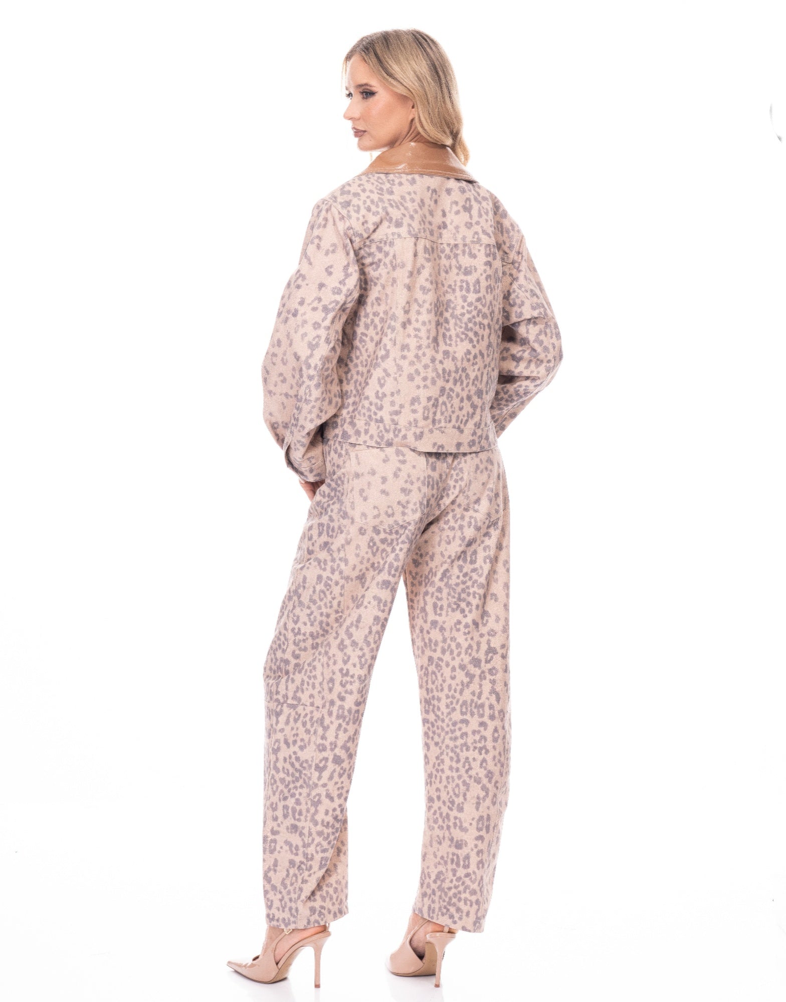 Leopard print jacket back view with full-length sleeves and button closure