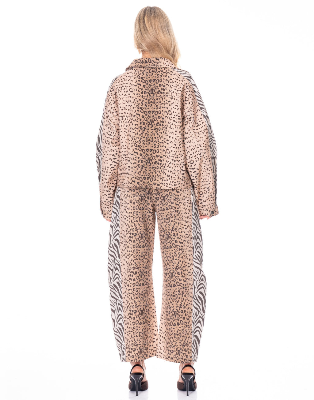 Back view cheetah print jacket with full-length button placket and zebra side stripe