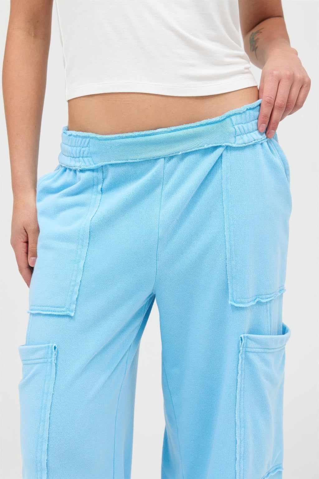Mineral wash wide-leg cargo pants in turquoise blue, elastic waist, drawstring ties