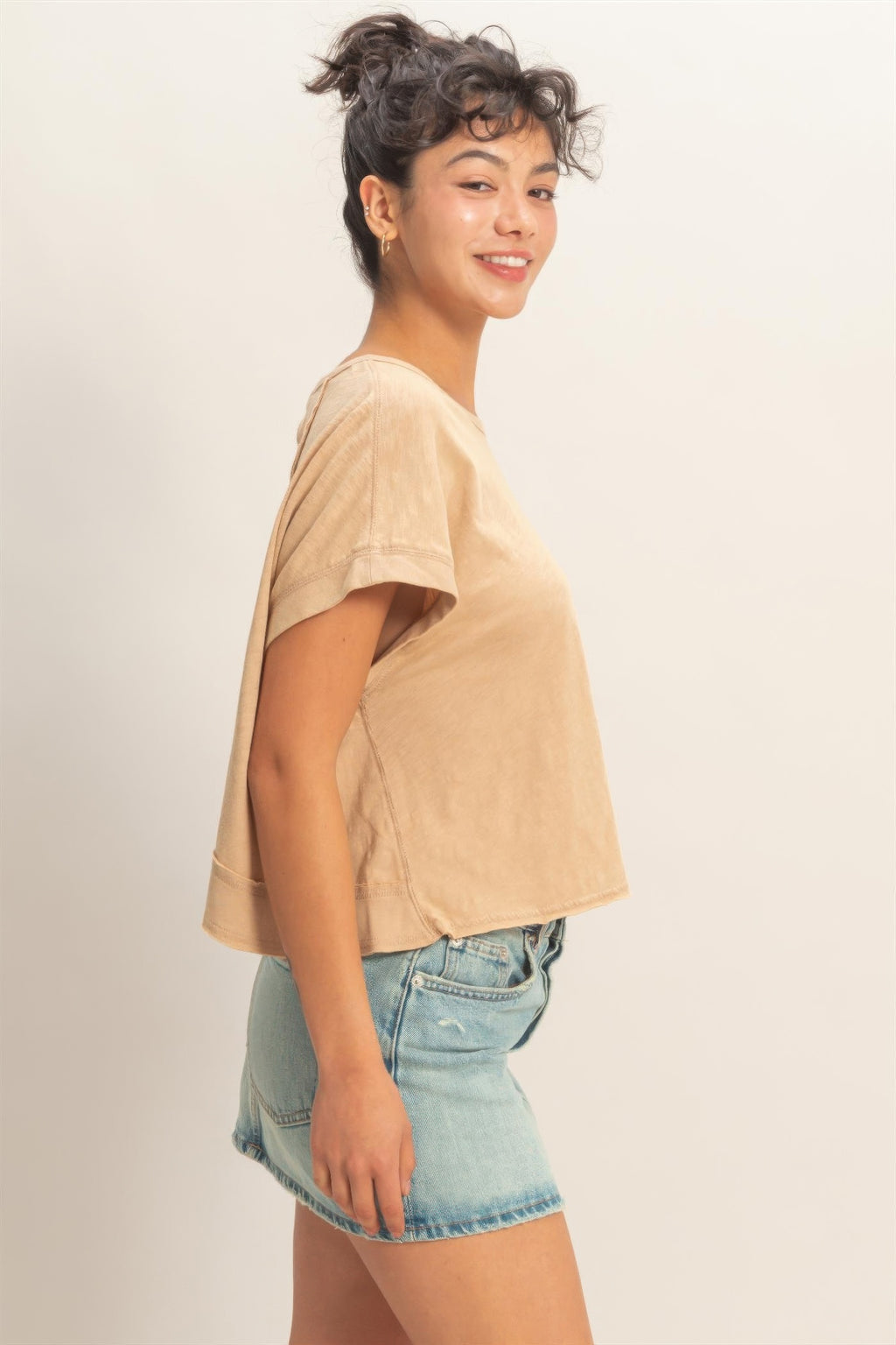 Whip cream acid-wash cross-detail open-back top, short sleeves side view