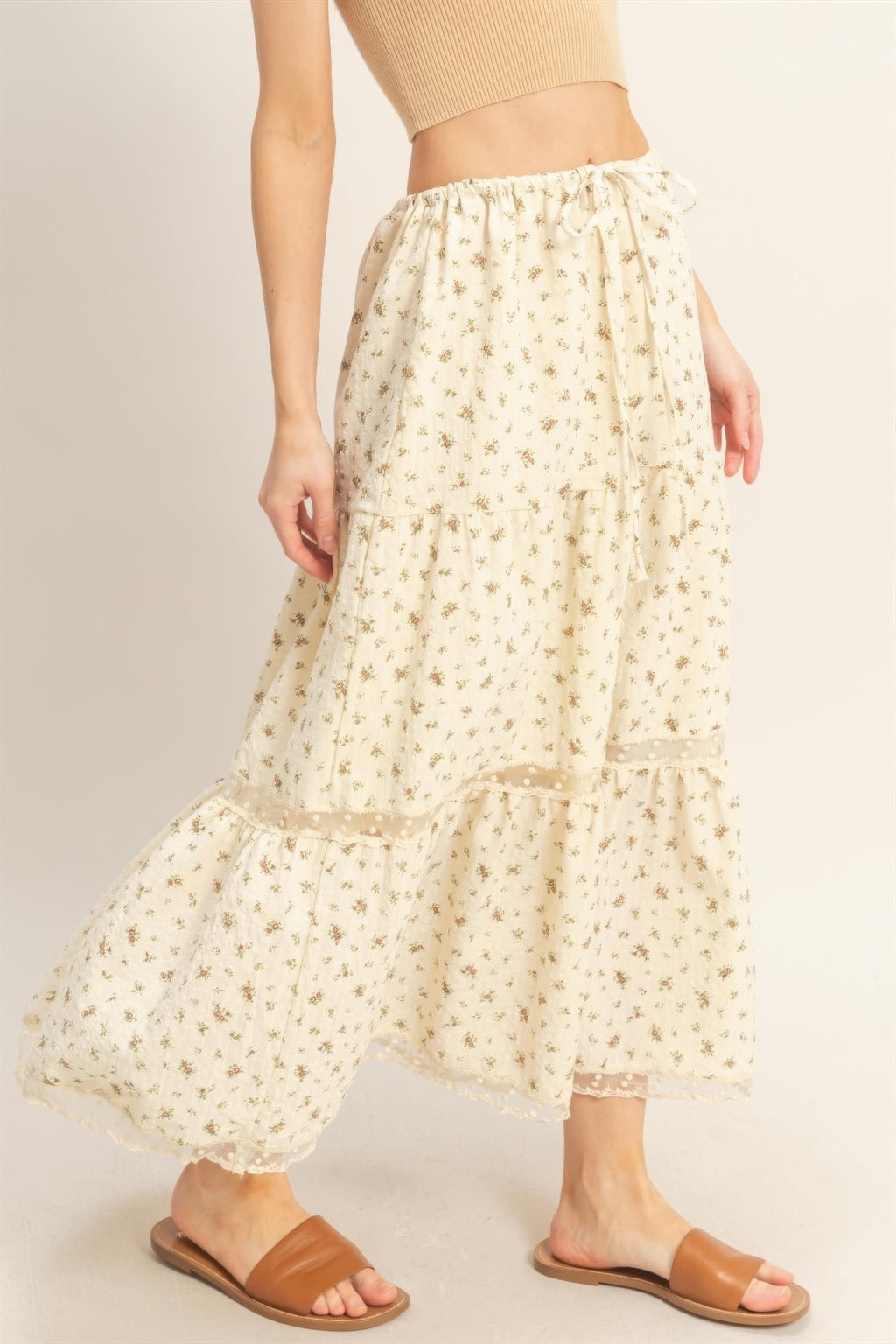 Tiered floral skirt with lace-trim hem and elastic waistband, full view from side