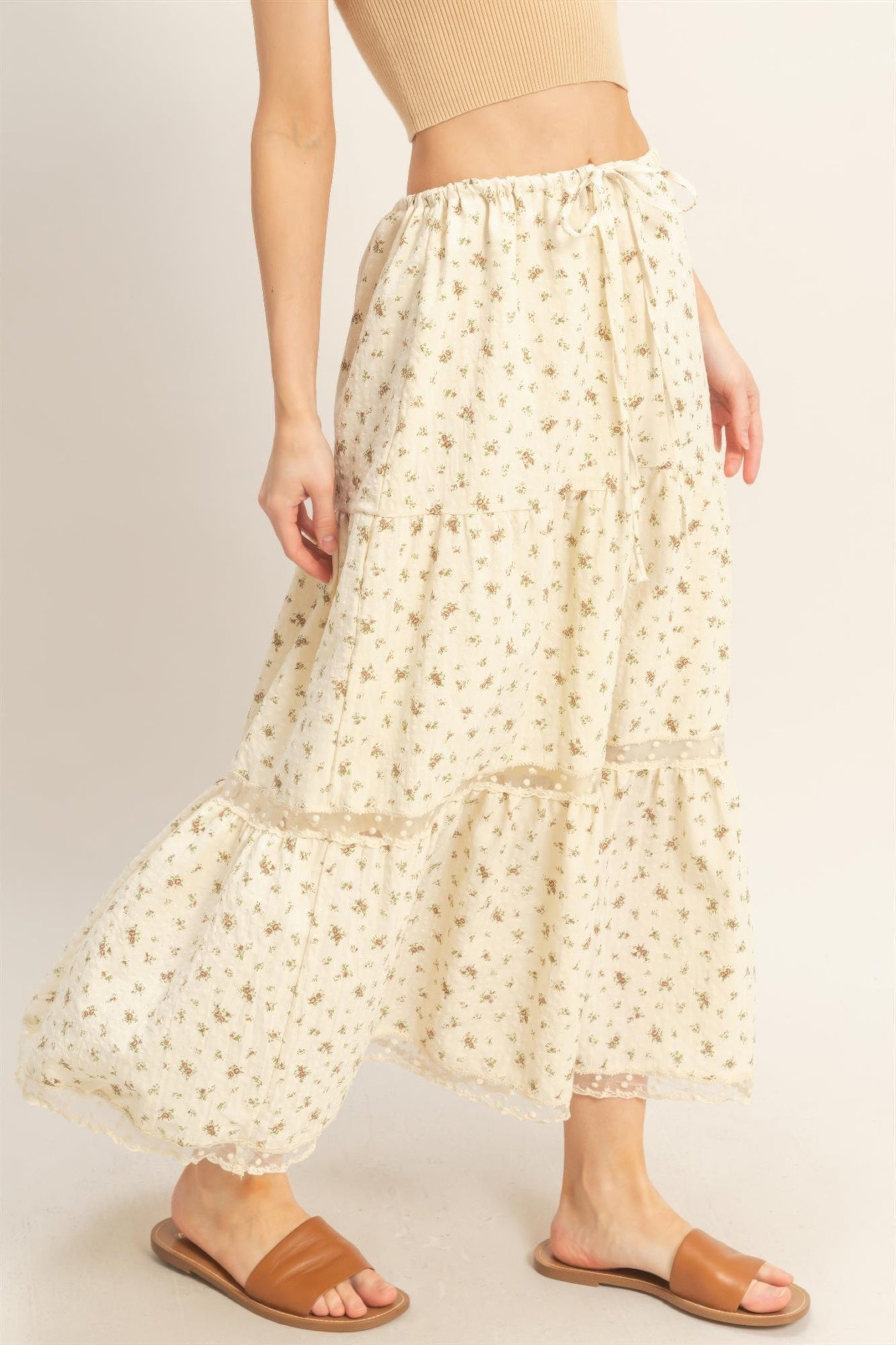 Tiered floral skirt with lace-trim hem and elastic waistband, full view from side