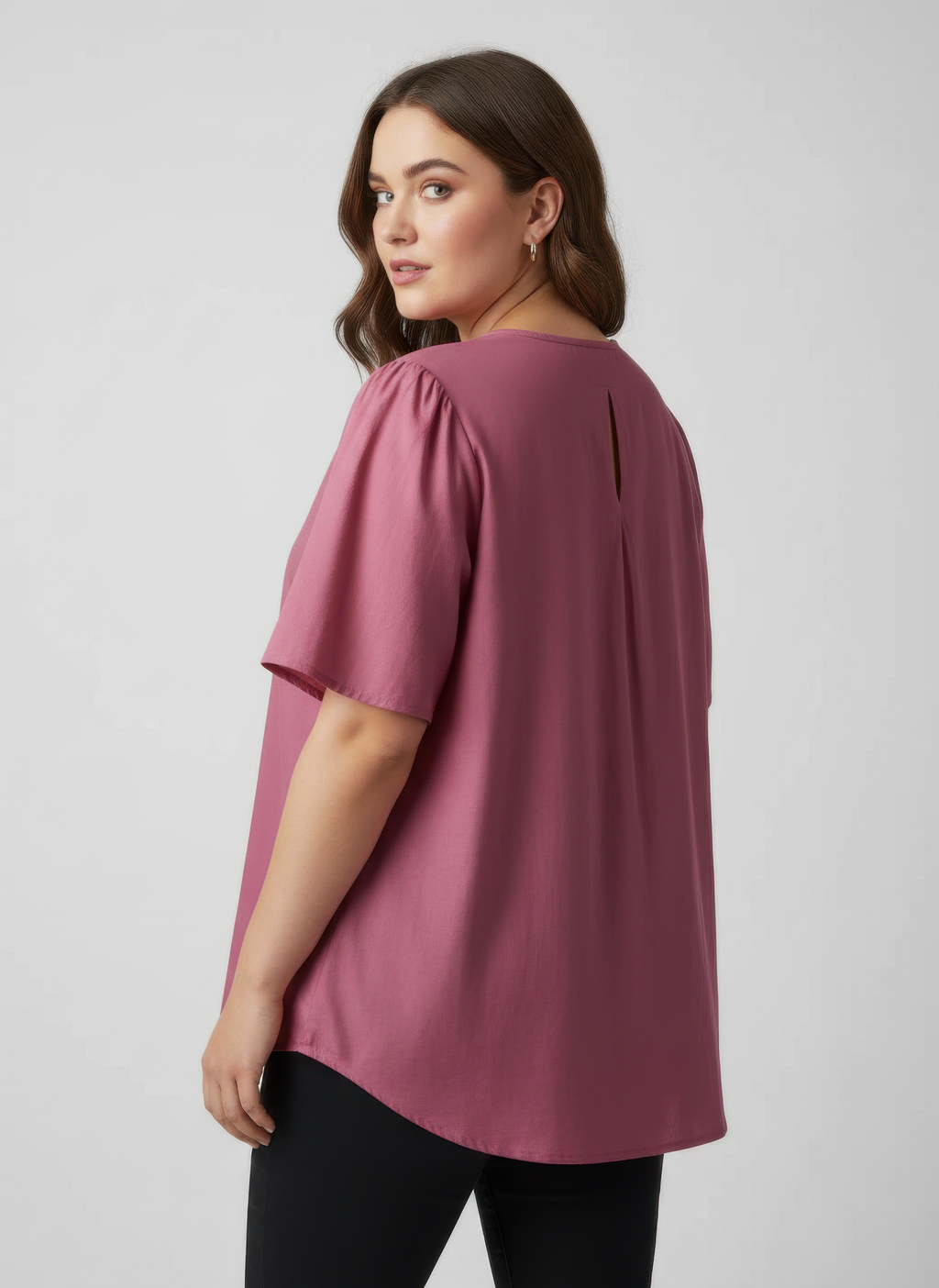 Dunkelrosa Bluse mit Spitzenkragen und Knopfleiste, hintenansicht