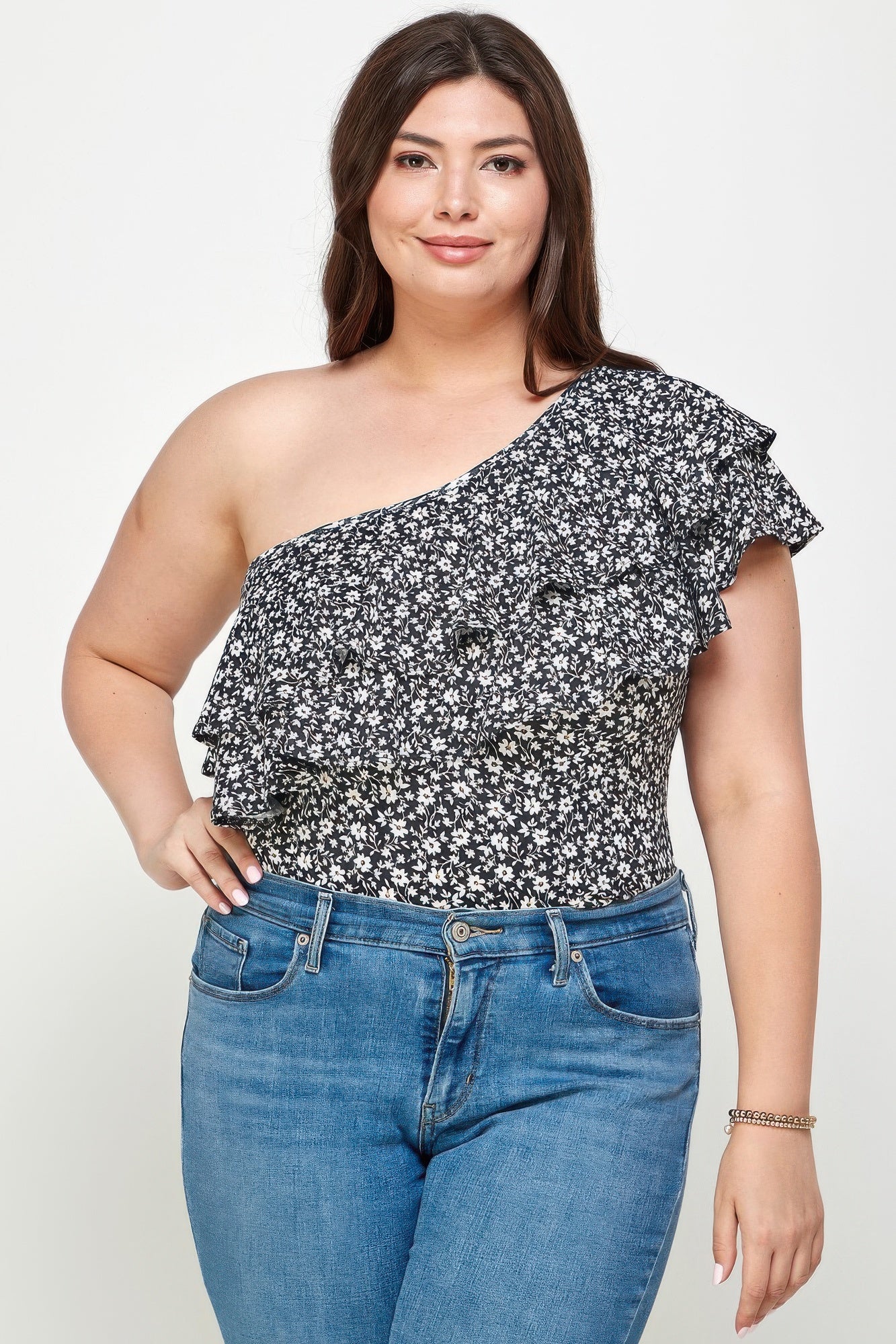 Bodysuit curvy a una spalla con volant, stampa floreale nera