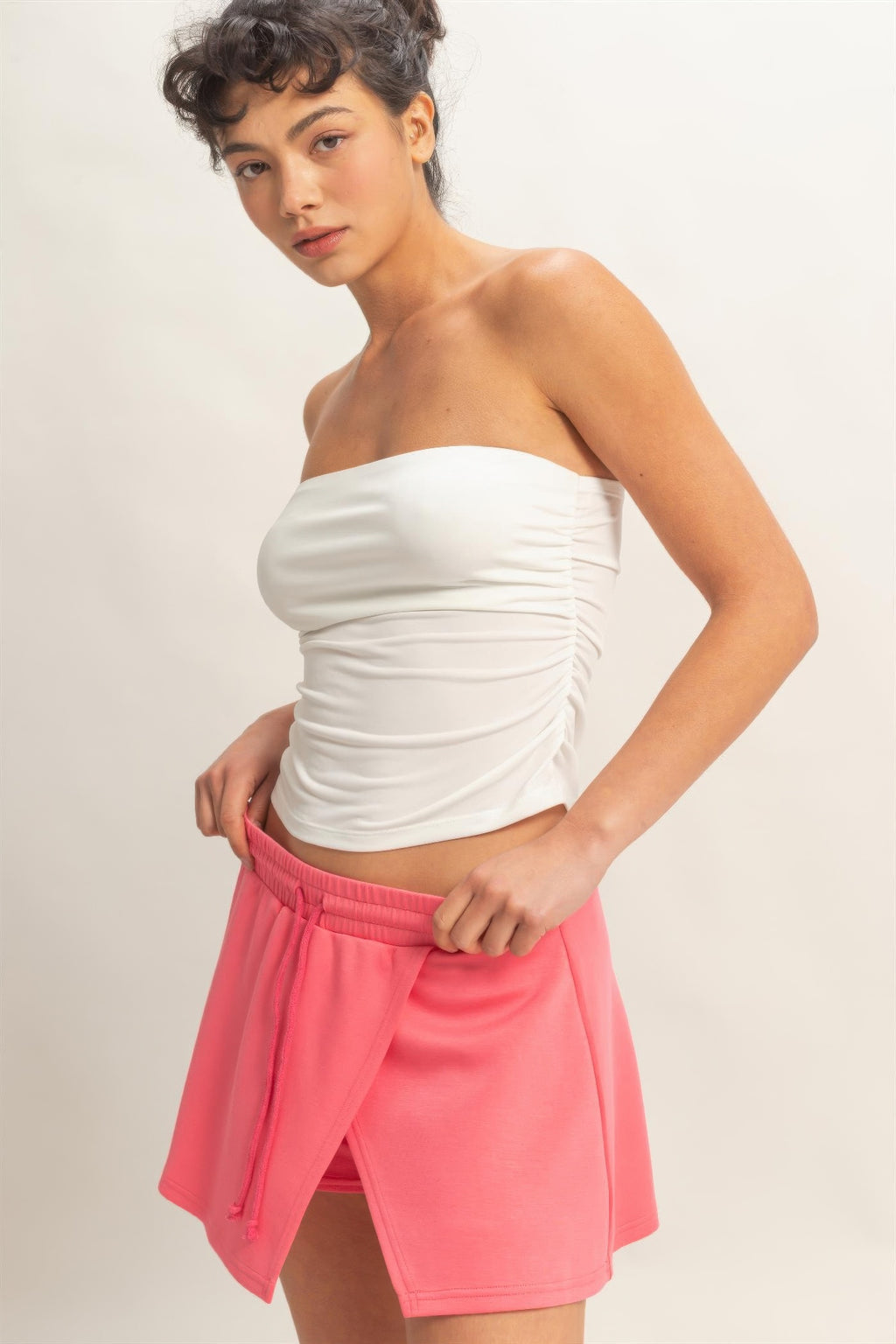 Weißes trägerloses Ruched Bandeau-Top mit geraffter Brustpartie