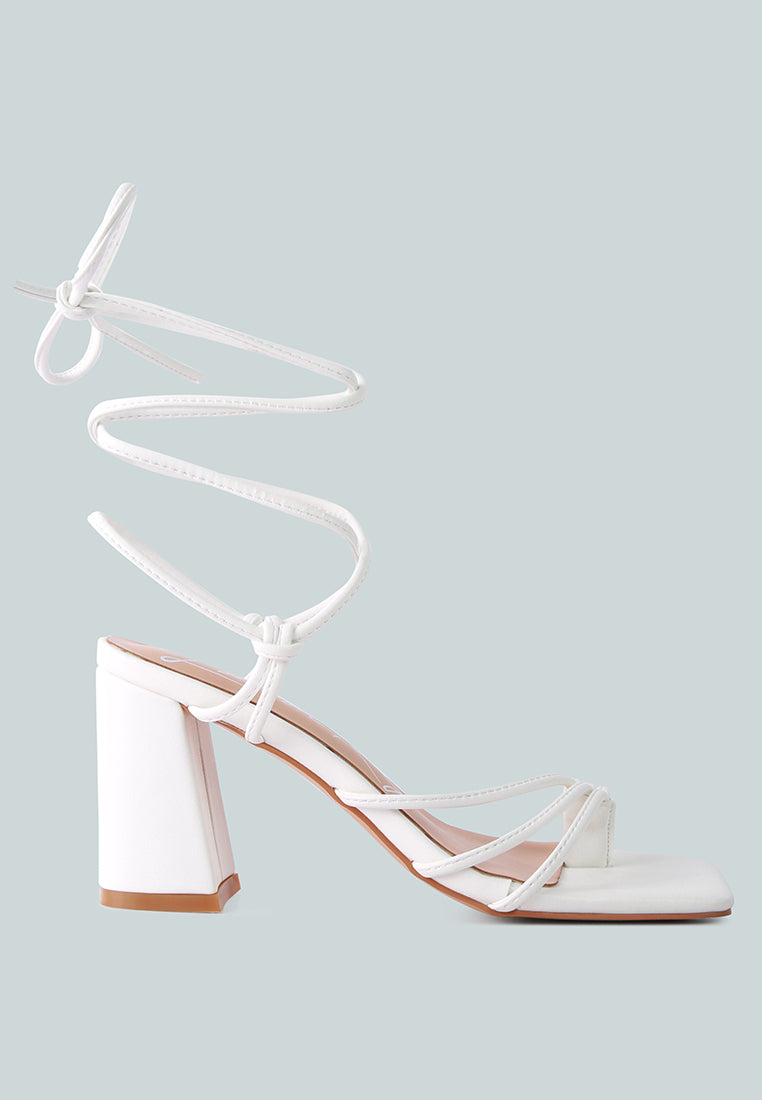 Piri Toe Ring Tie Up Block Sandals - Tigbul's Variety Fashion Shop