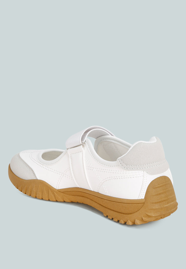 Kairus Adjustable Strap Closure Sneakers