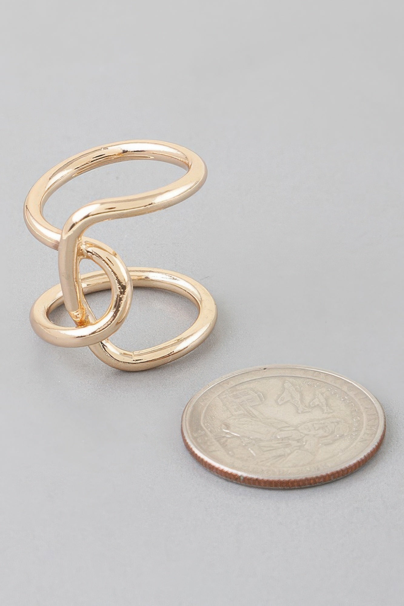Shiny Interweaved Ring - Tigbul's Variety Fashion Shop