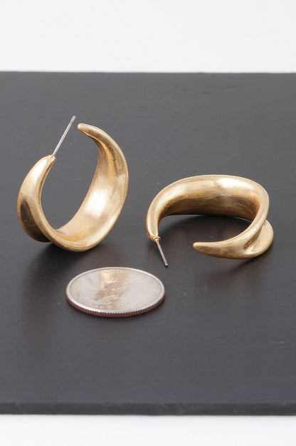 Hollowed Hook Hoop Earrings - Tigbul's Variety Fashion Shop