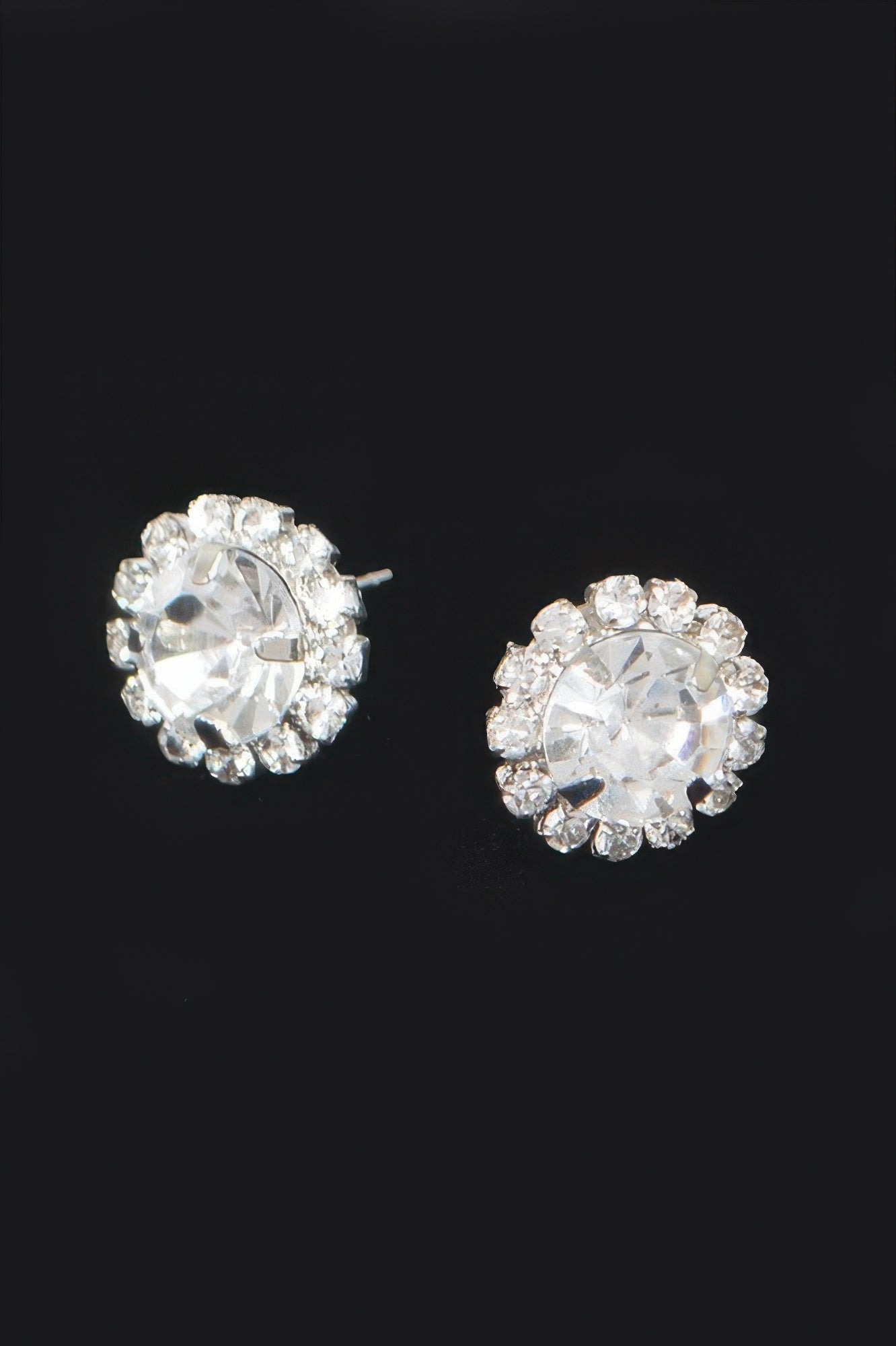 Stone Stud Earring - Tigbul's Variety Fashion Shop