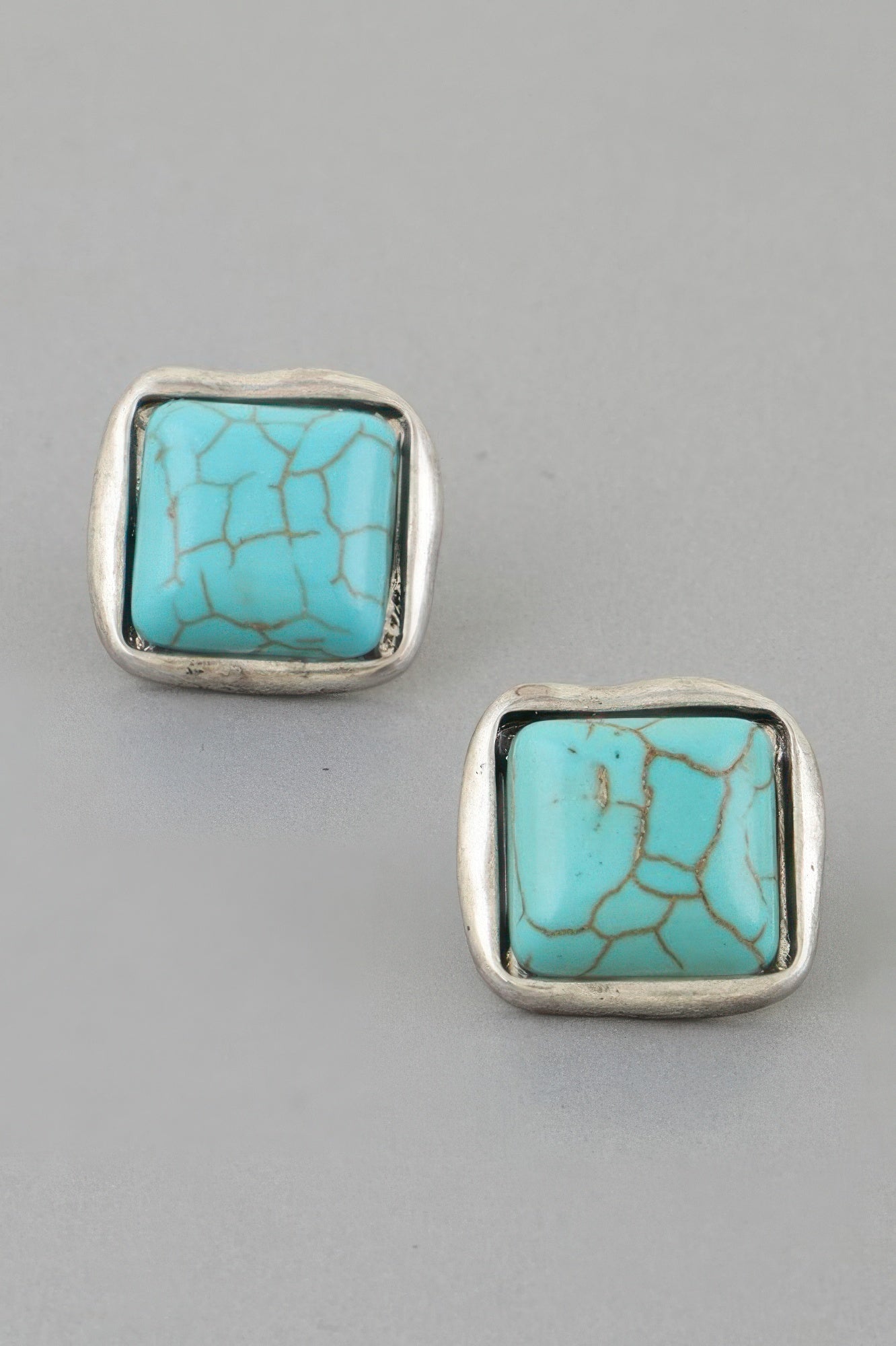Antique stone cubic stud earrings in turquoise with cracked pattern, silver-tone bezel