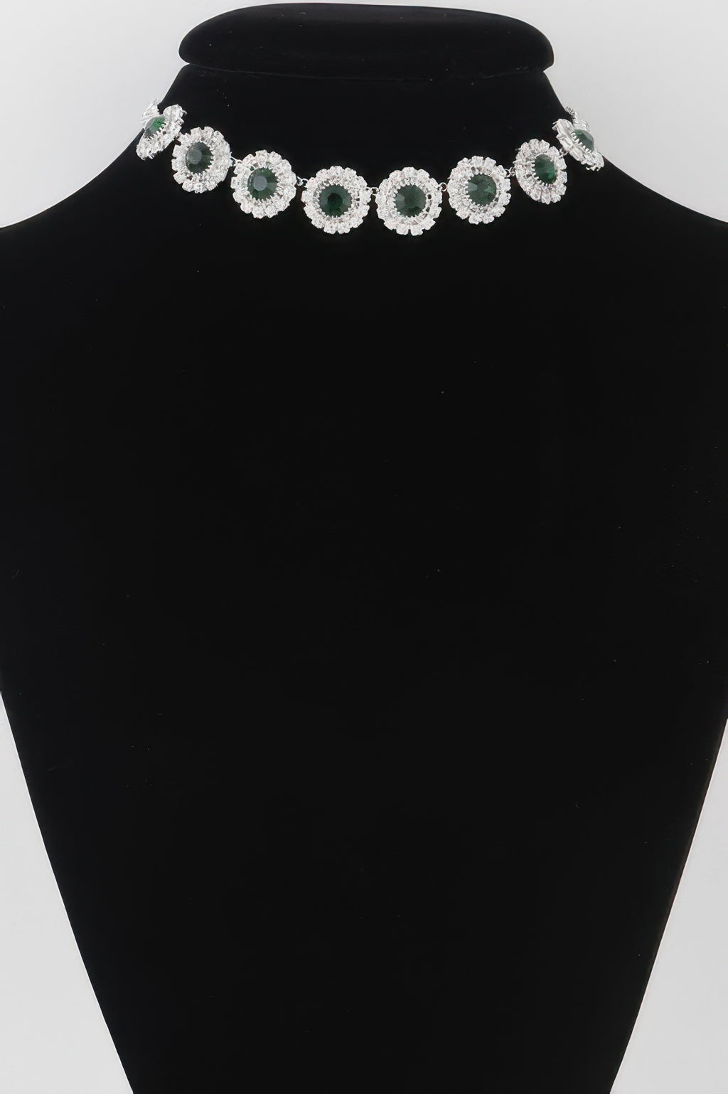 Emerald green rhinestone choker with round silver halo links