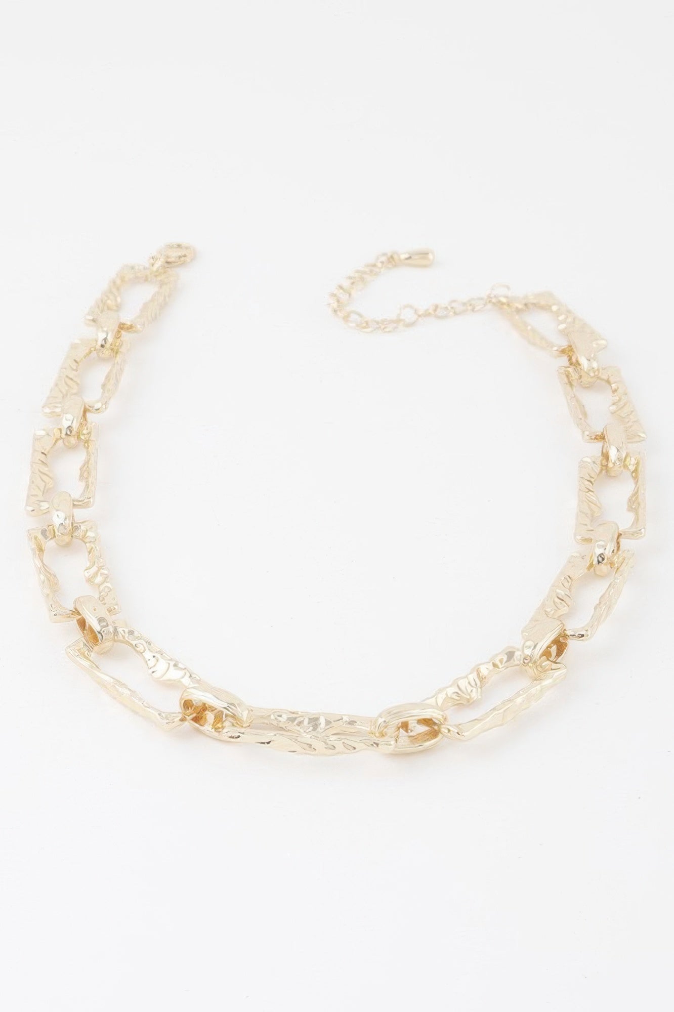 Hammered link chain necklace in gold-tone, flat chain with rectangular links