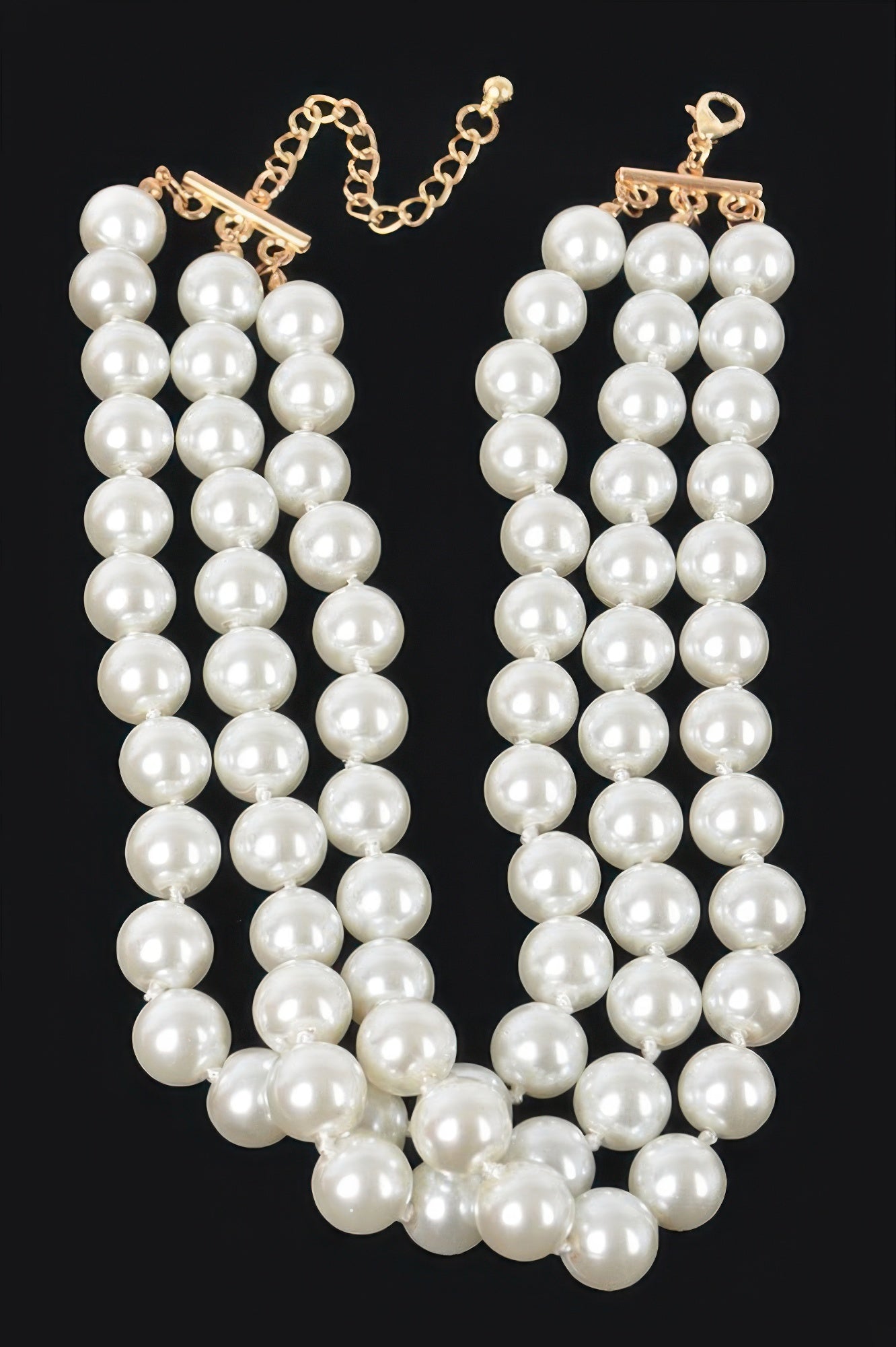 Gold-tone clasp faux-pearl necklace with matching drop earrings of round pearls