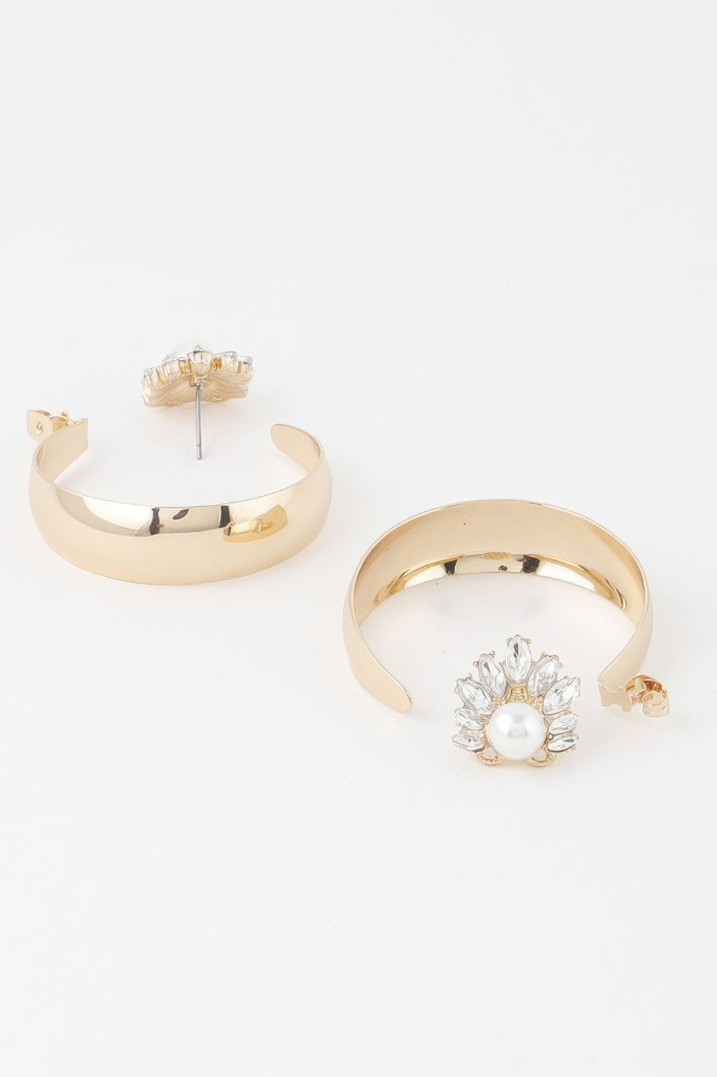 Shiny Pearl hoop earrings, gold-cream, pearl flower detail on the hoop