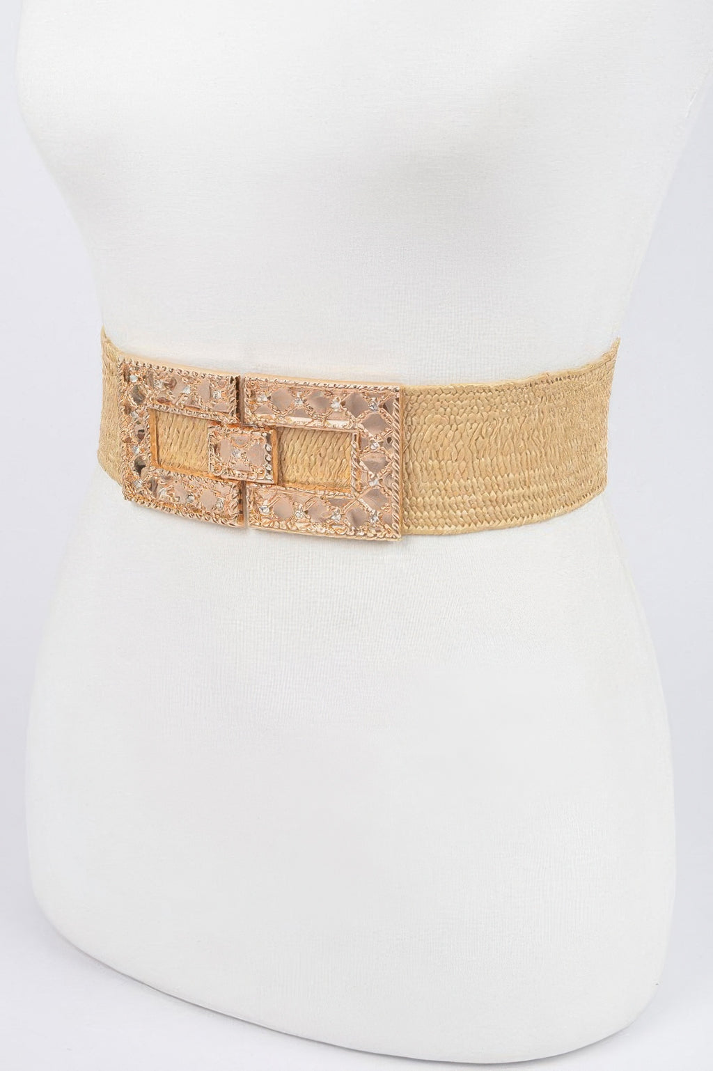 Beige rhinestone buckle stretch straw belt, side view of the square clasp