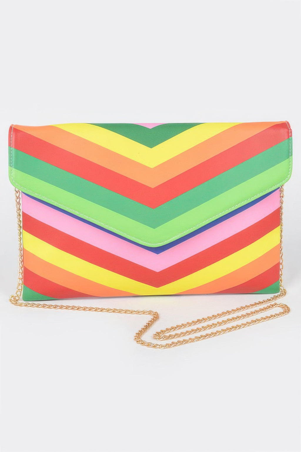 Clutch sobre multicolor con solapa, chevron verde y amarillo con naranja y rosa; cadena dorada