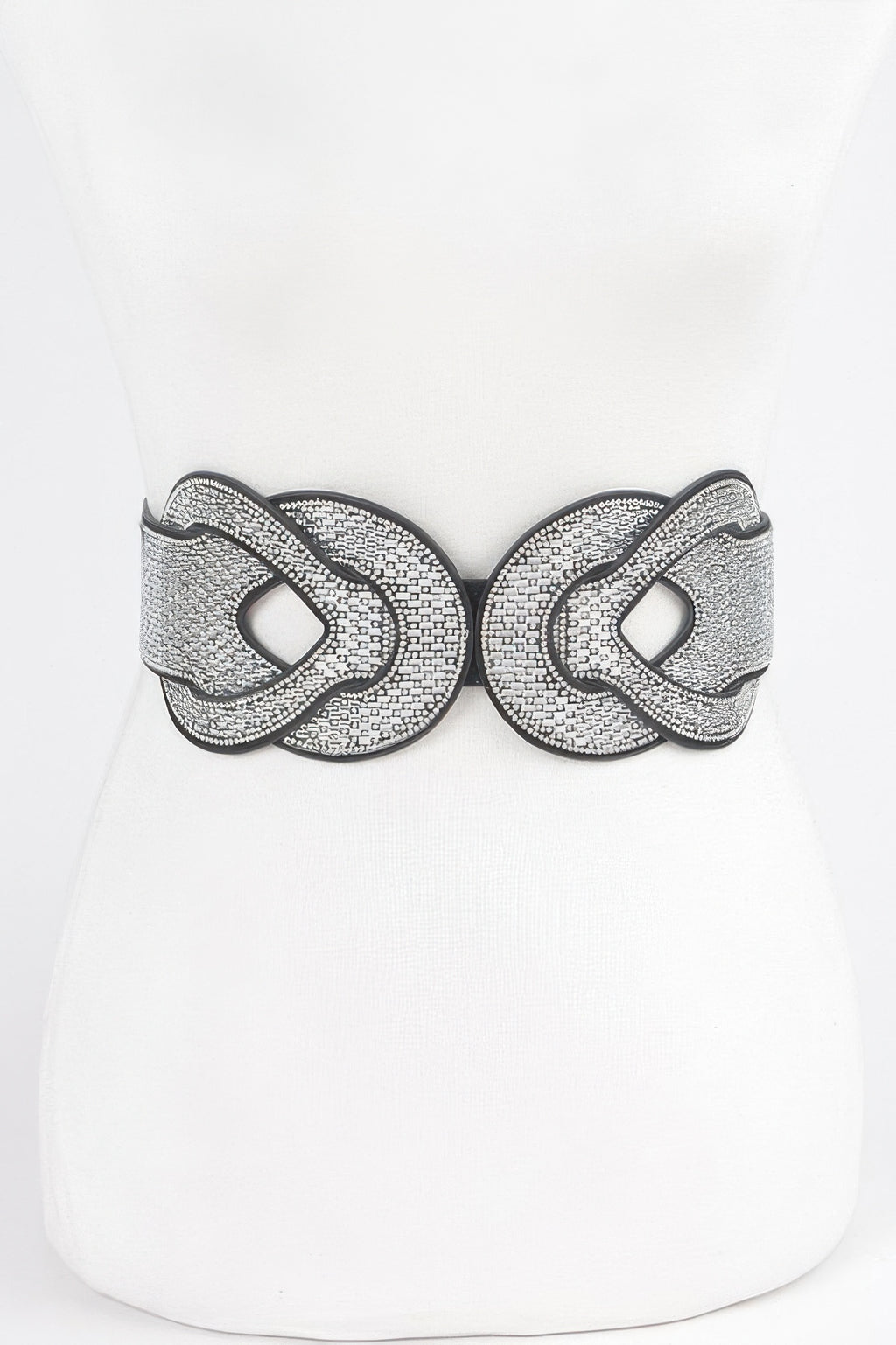Multi rhinestone elastic belt with large oval buckle and cutout heart detail