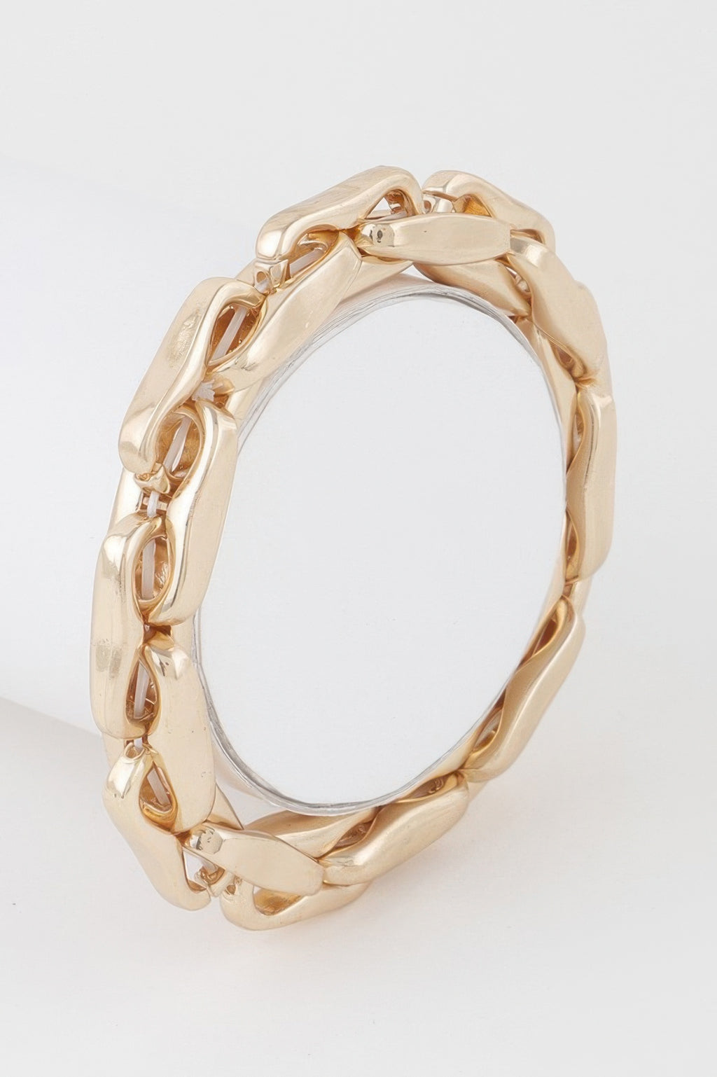 Gold hammered link chain bracelet with chunky oval links, polished finish