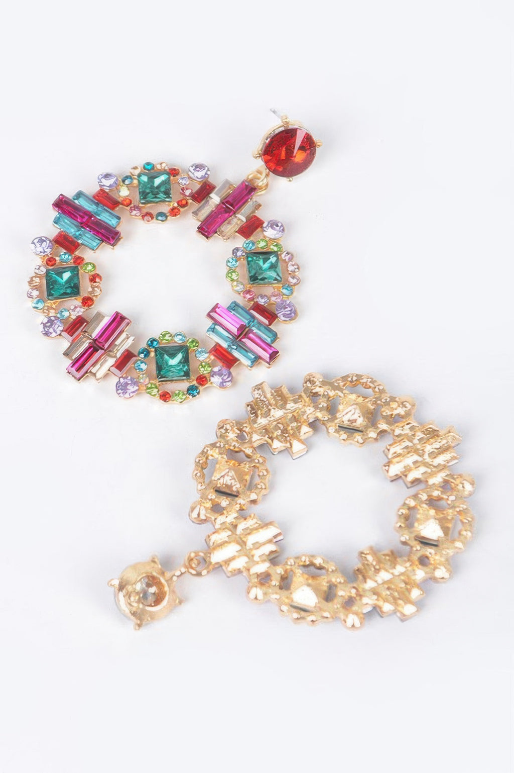 Multicolor round rhinestone earring with red top, teal center and pink accents